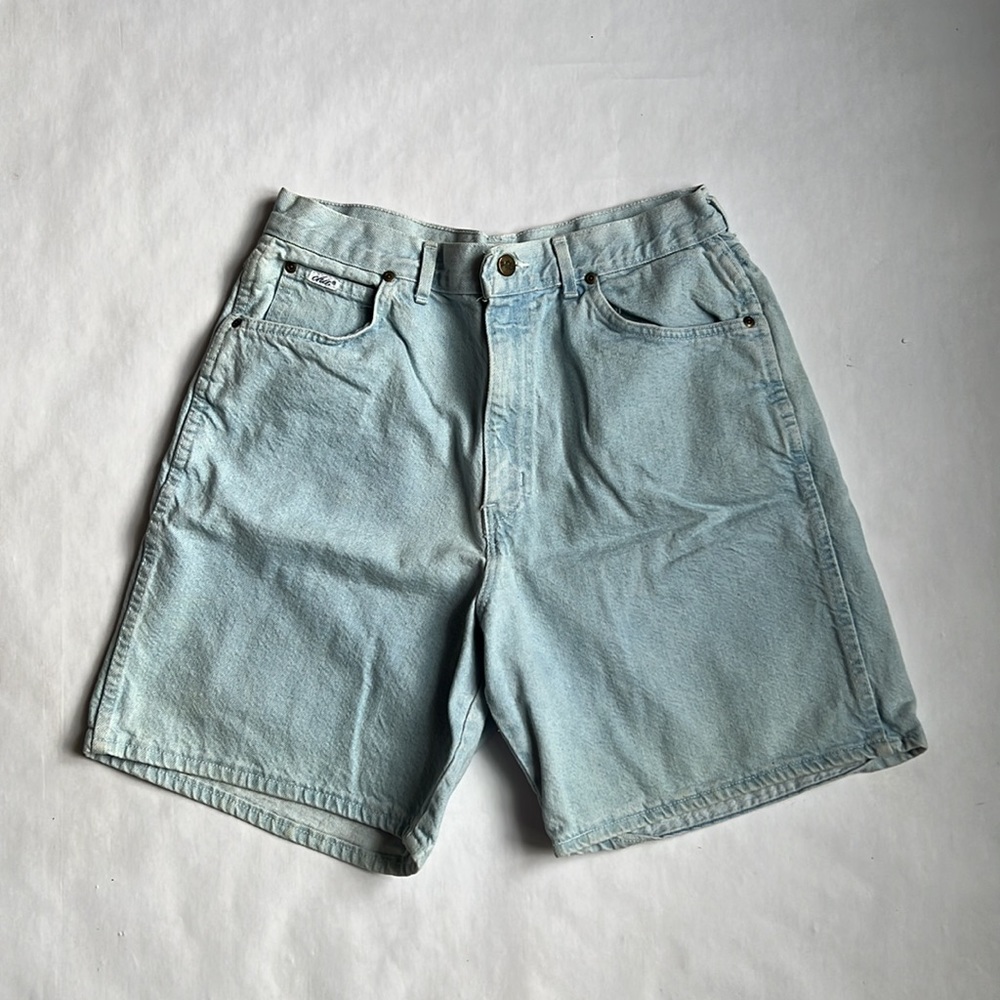 Vintage 90s Chic Light Wash Mom Shorts 30” Waist